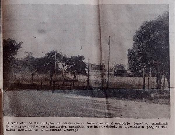 El Club inaugura su primera cancha de polvo de ladrillo en el año 1964