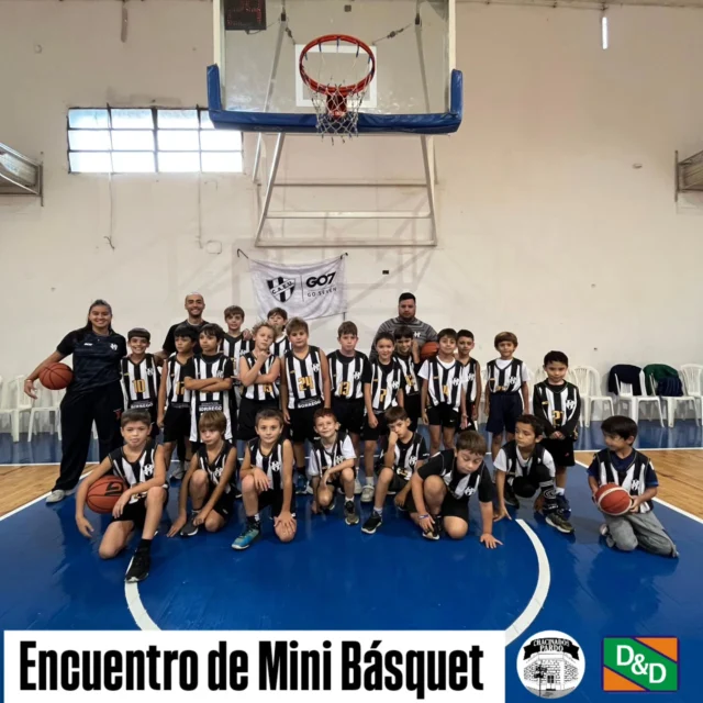 🏀 Empezar jugando

Con 30 alumnos de las categorías Escuelita, Pre Mini y Mini participamos de un encuentro que se realizó en Deportivo. 

Una jornada que se extendió desde la mañana hasta pasado el mediodía y que dejó grandes sensaciones para los próximos encuentros. 

A seguir sumando experiencias 🙌