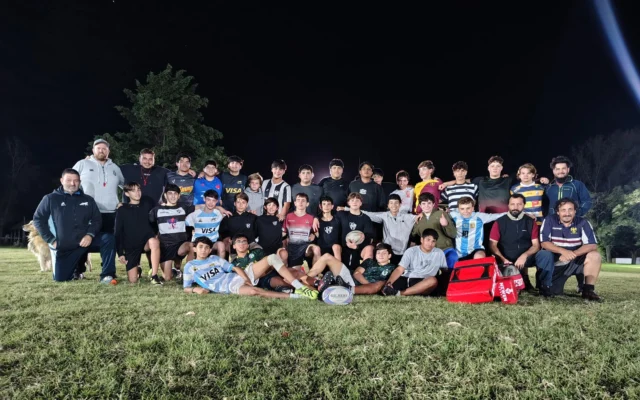 CAPACITACIÓN EN RUGBY 🏉

Recibimos en nuestra institución a Lisandro Rampini, coordinador de la zona de UROBA, quien llevó adelante una jornada de entrenamiento destinada a todas las categorías.

Durante el encuentro, se trabajaron nuevos conceptos y metodologías que aportan una mirada diferente para el desarrollo de la disciplina. Herramientas que nuestros profesores podrán incorporar en el trabajo diario, con el objetivo de seguir elevando el nivel de juego.

¡Gracias por la visita @lisandrorampini!

🖤🤍