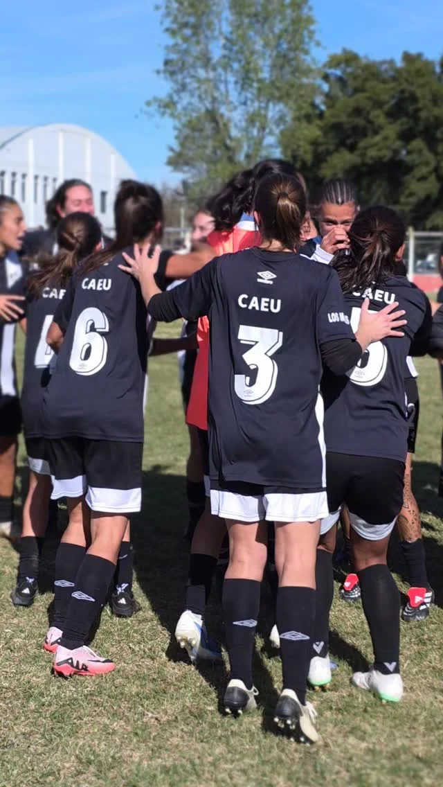 ¡FINALISTAS! 🖤🤍

¡Vamooooooooo Albinegras! 💪🙌
