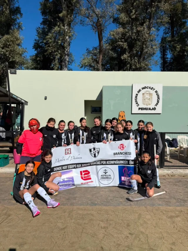 Jornada en el Sintético 👏🏑

Nuestras categorías de hockey recibieron a Atlético Pellegrini por una nueva fecha de la Zona Campeonato de la Federación Noroeste.

Resultados:

7ma: Estudiantes 3 - Pellegrini 0
6ta: Estudiantes 5 - Pellegrini 1
1ra: Estudiantes 0 - Pellegrini 1

¡Vamos Albinegras! 🖤🤍
