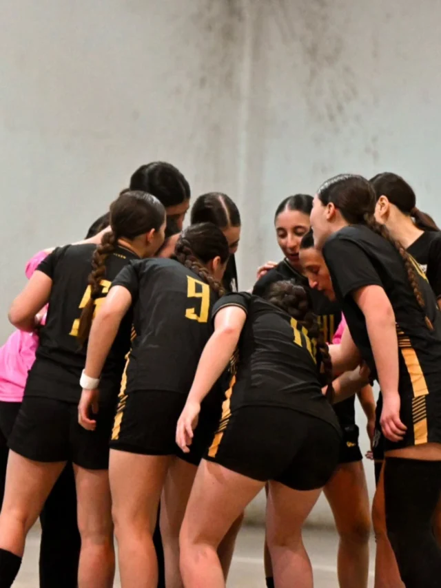 TRIUNFOS DE SÁBADO POR LA NOCHE 👏🙌

Los equipos de mayores masculino y femenino cumplieron con una nueva fecha del certamen de Apebal.

Las chicas derrotaron a Deportivo por 33 a 27, mientras que los varones vencieron a San Martín por 29 a 26.

¡Vamos Albinegro! 🖤🤍